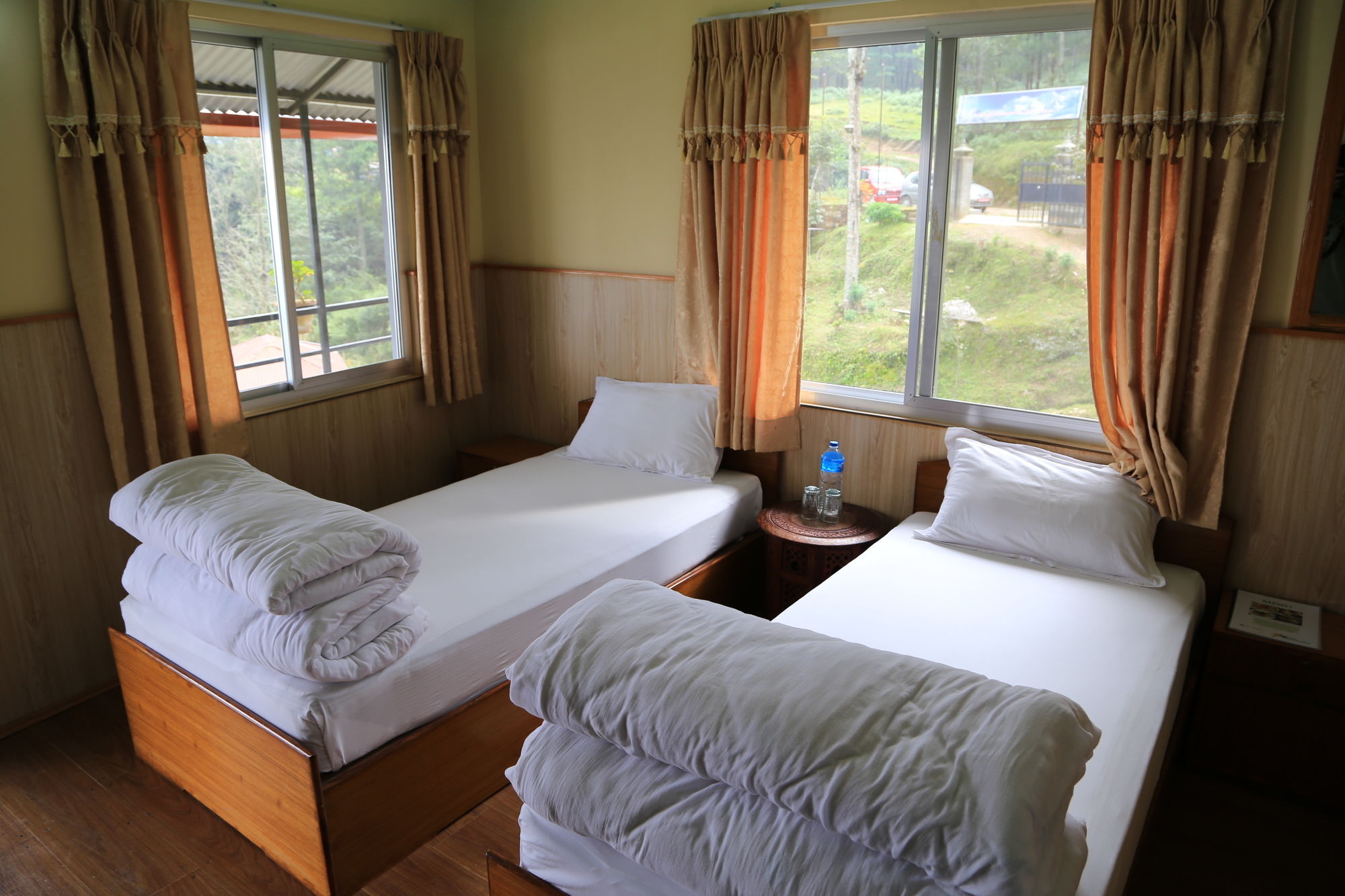 Hotel Mount Paradise Нагаркот Экстерьер фото