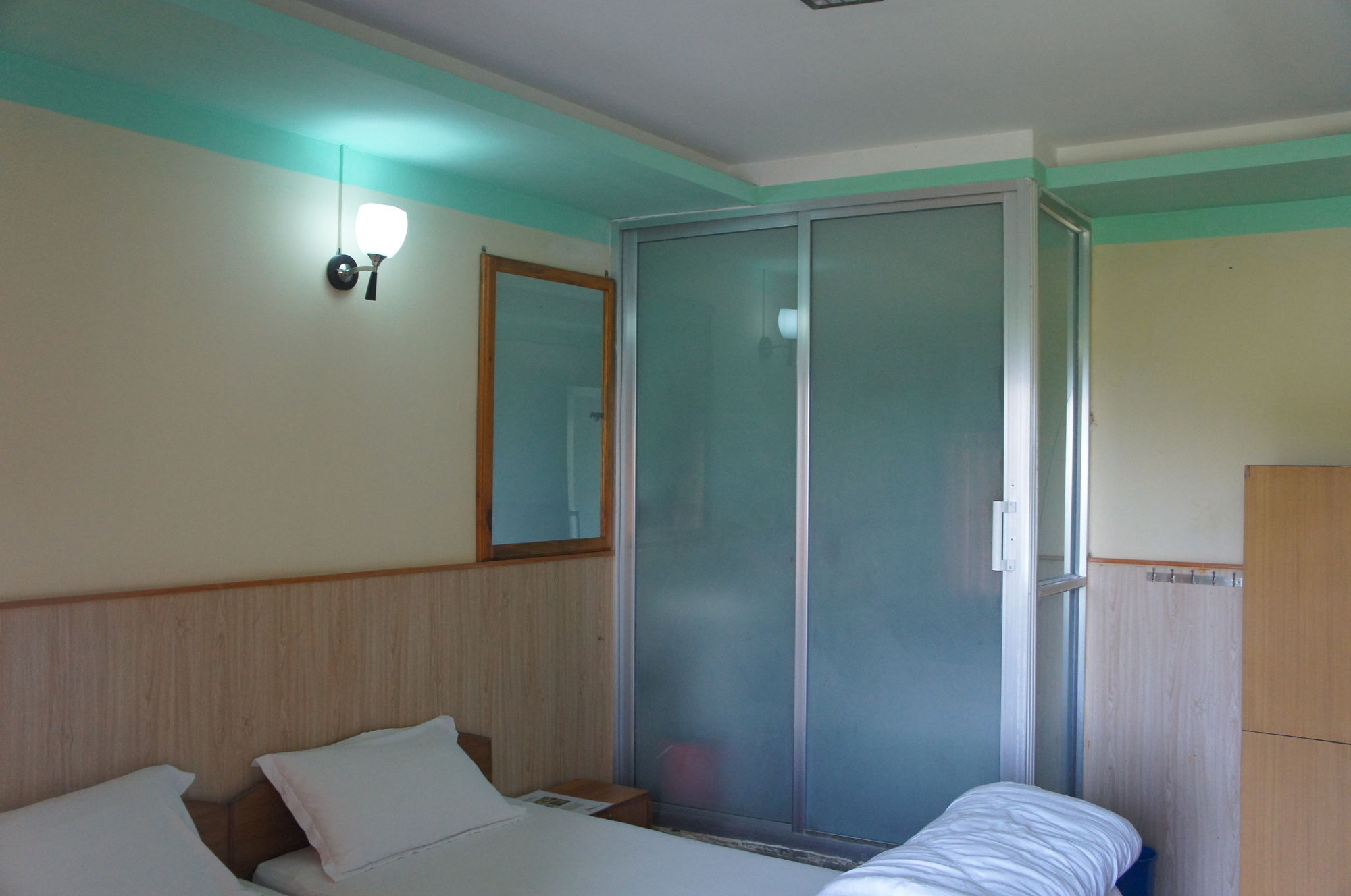 Hotel Mount Paradise Нагаркот Экстерьер фото